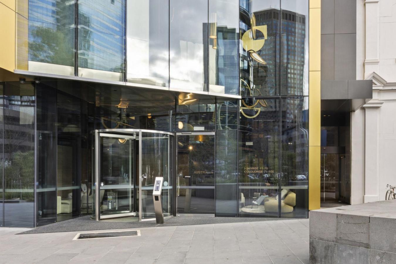 Level 38 - Australia 108 Building Southbank - Sleeps 4 Apartment