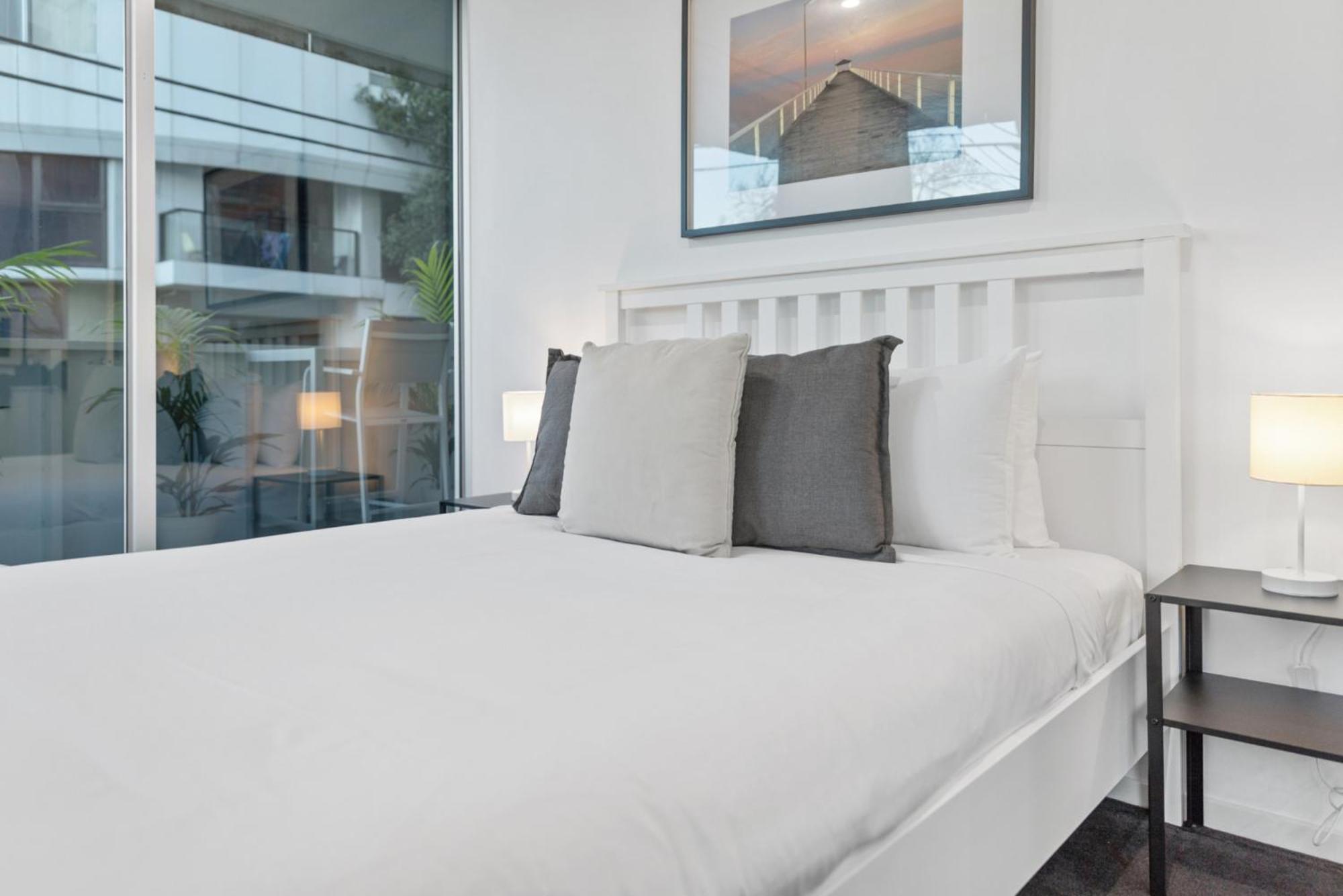 Sleek South Yarra 2-bed With Alfresco Dining Apartment Melbourne