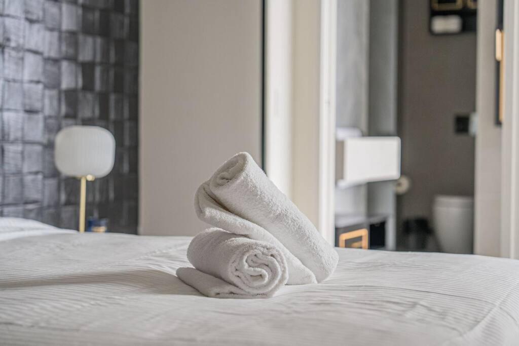 Australia108 High Level 3 Bedrooms 2 Parking Apartment