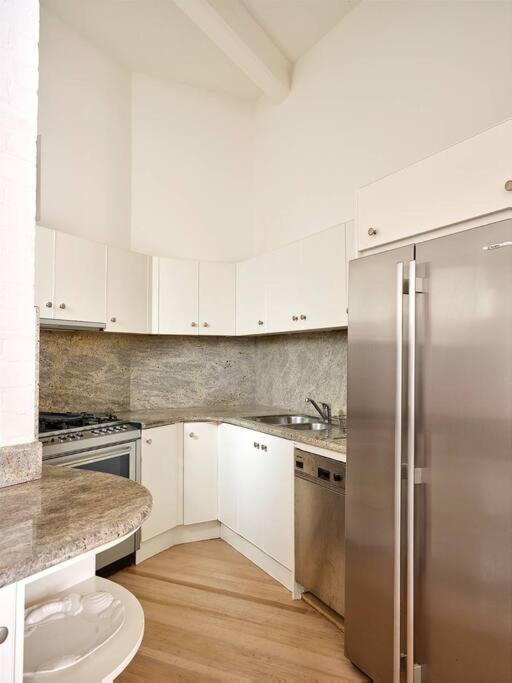 Apartment Laneway Oasis