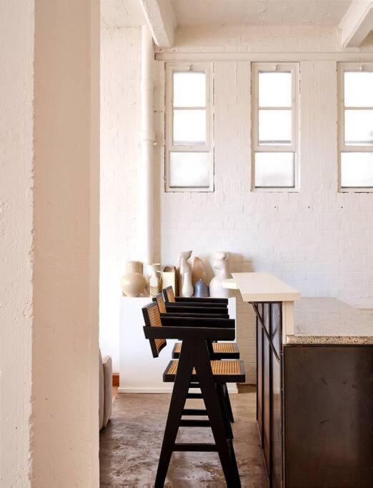 Laneway Oasis Apartment