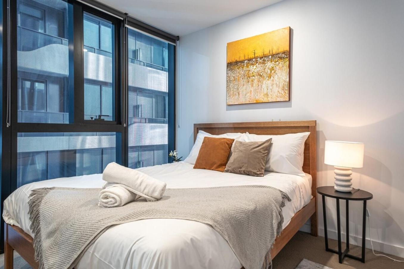 Apartment Spectacular High Level 2br Cbdpoolgymwi-fi Melbourne