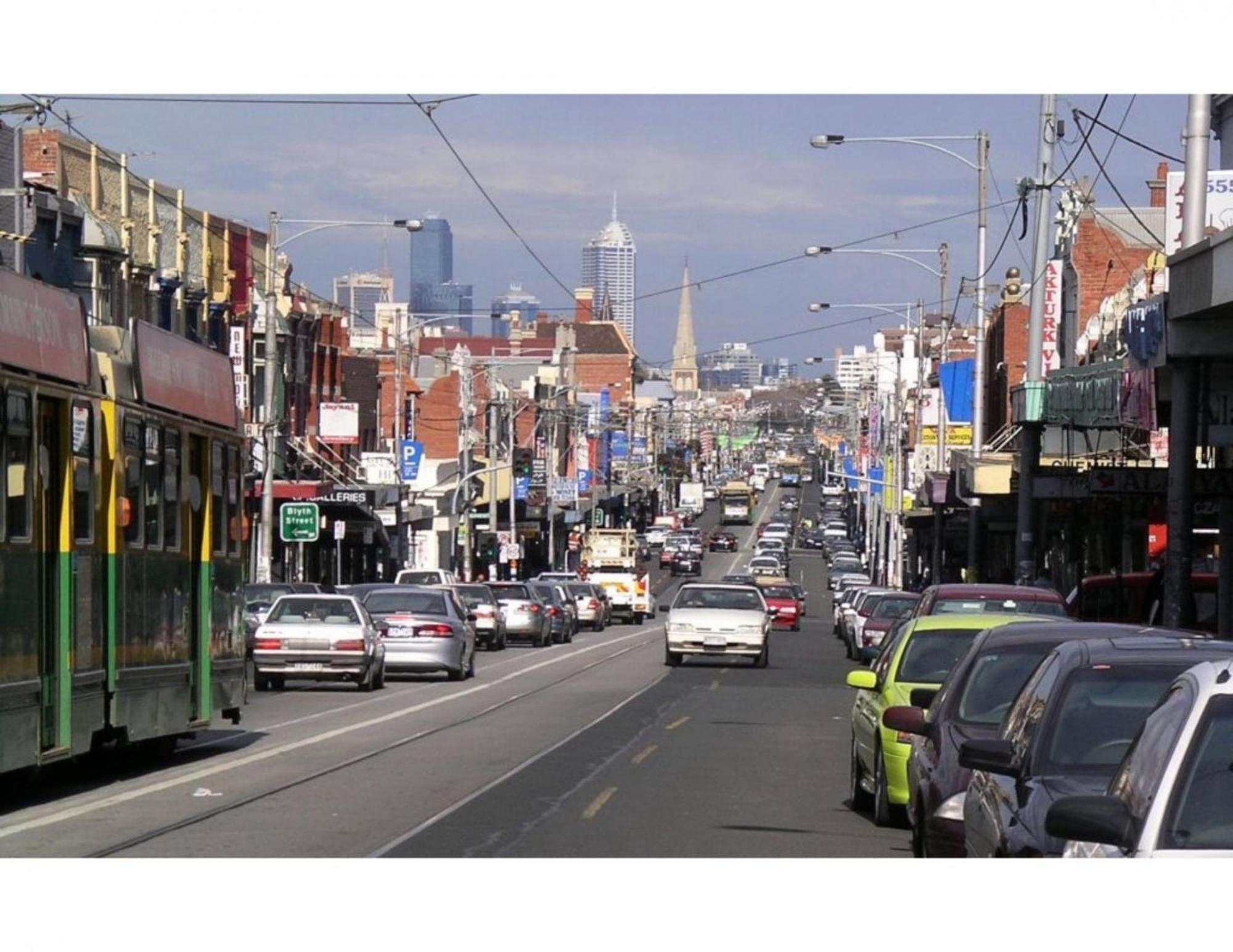 Modern 2 Bed In Trendy Collingwood Melbourne