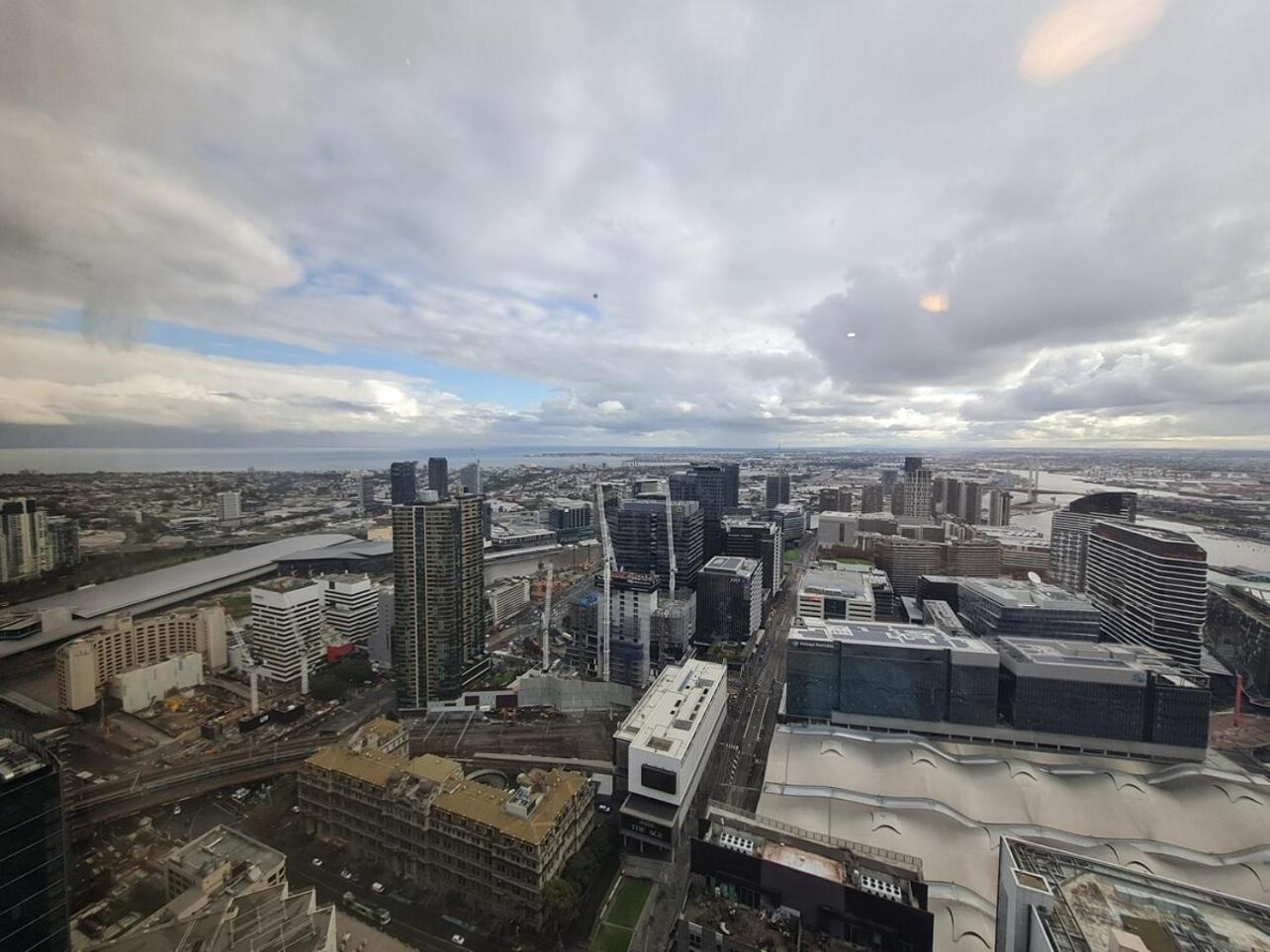 Apartment Collins Night View 1br In Melbournegym Melbourne
