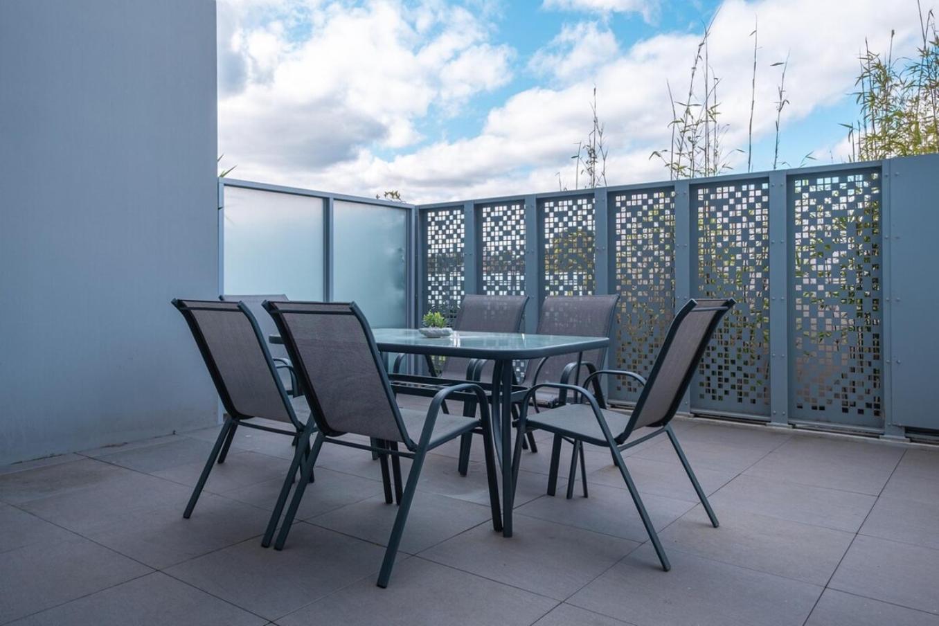 Richmond New 1br1ba Free Park Outdoor Bbq Apartment *