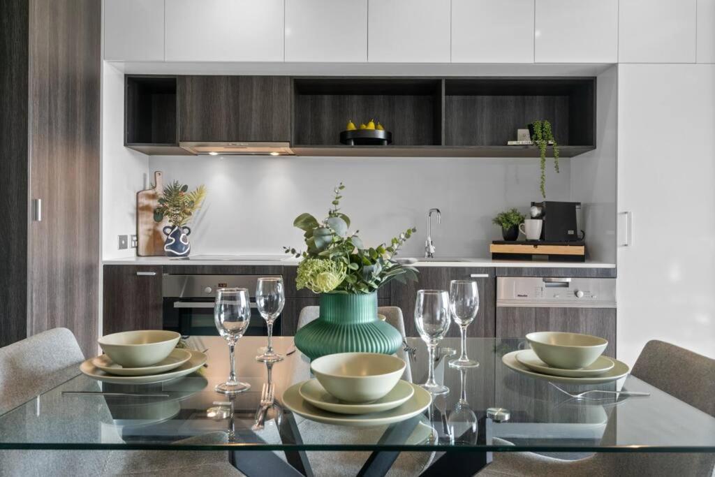 Luxurious Fitzroy Street Getaway Melbourne