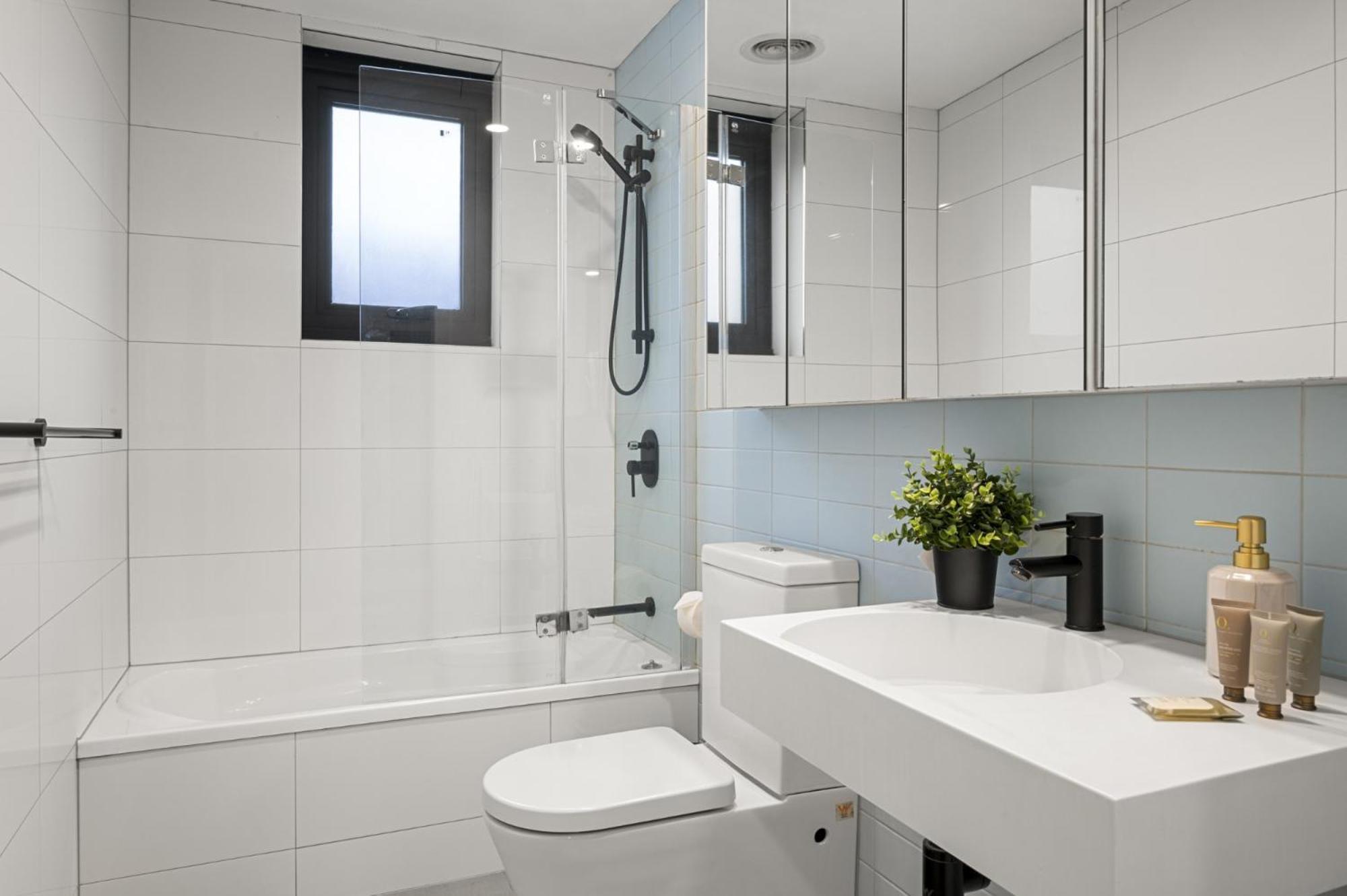 Elegant East 1-bed By Fitzroy Gardens Apartment Melbourne
