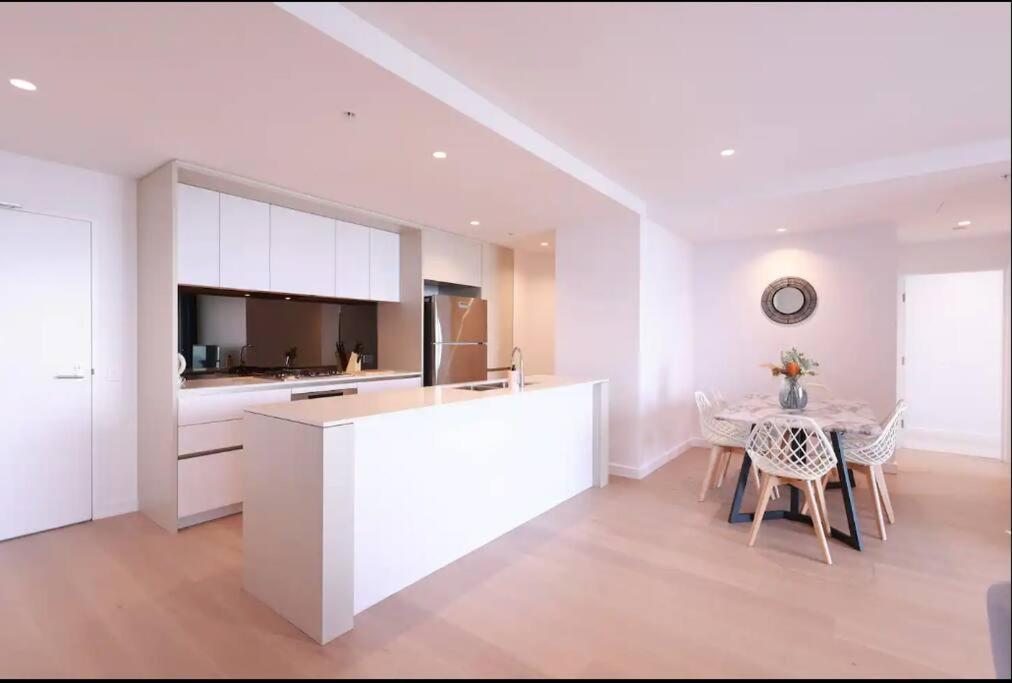 44d Stunning Ocean View 3bedroom Abnb With Free Parking * Melbourne