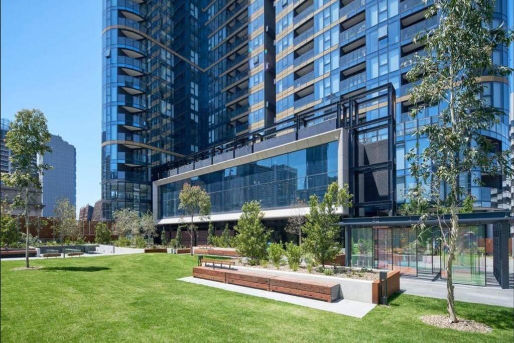 Apartment 44d Stunning Ocean View 3bedroom Abnb With Free Parking