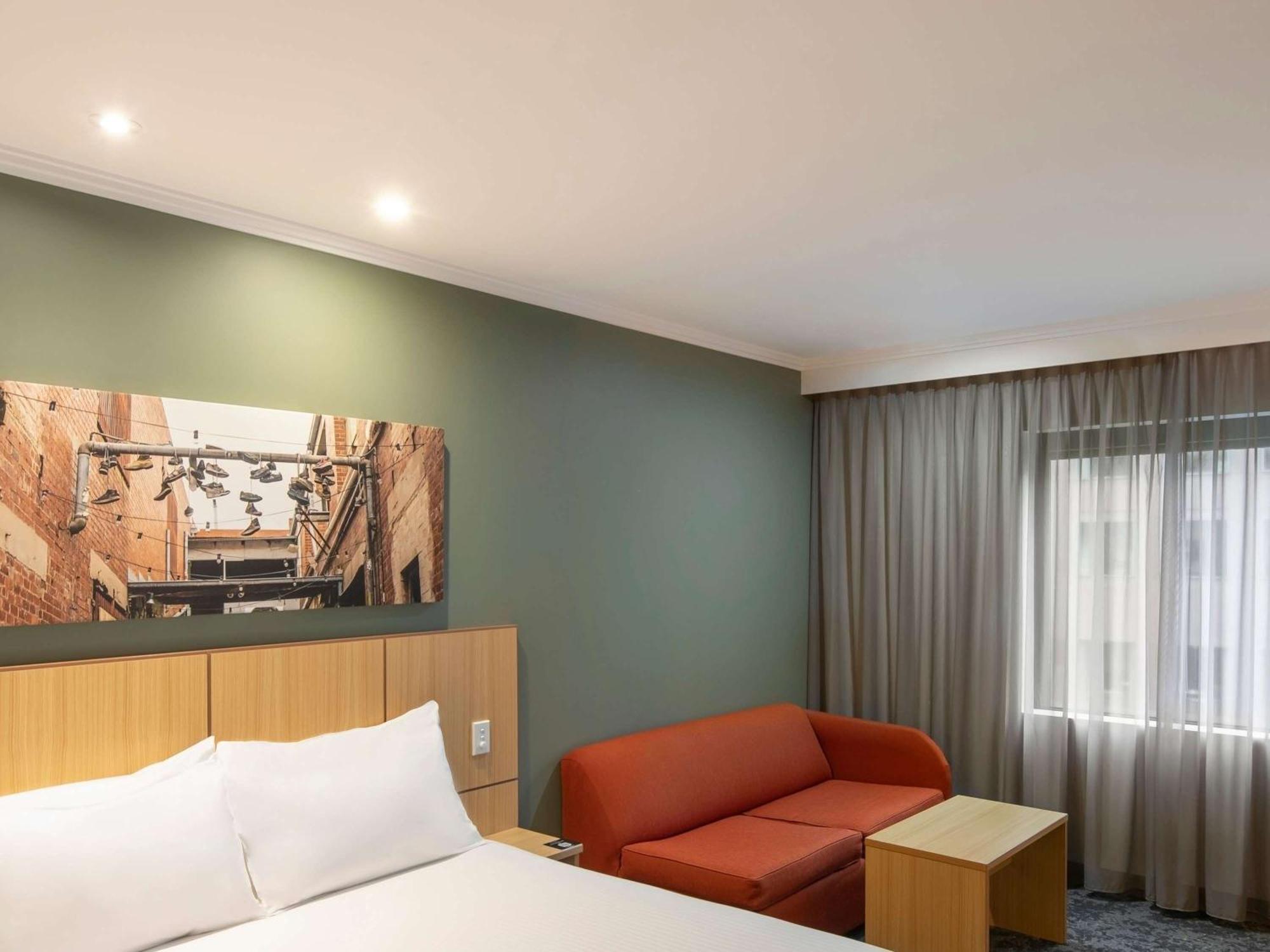 Mercure Southbank 4*
