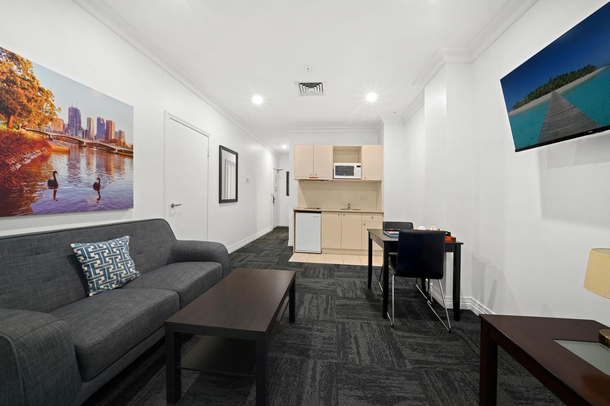 Comfort Hotel 4*