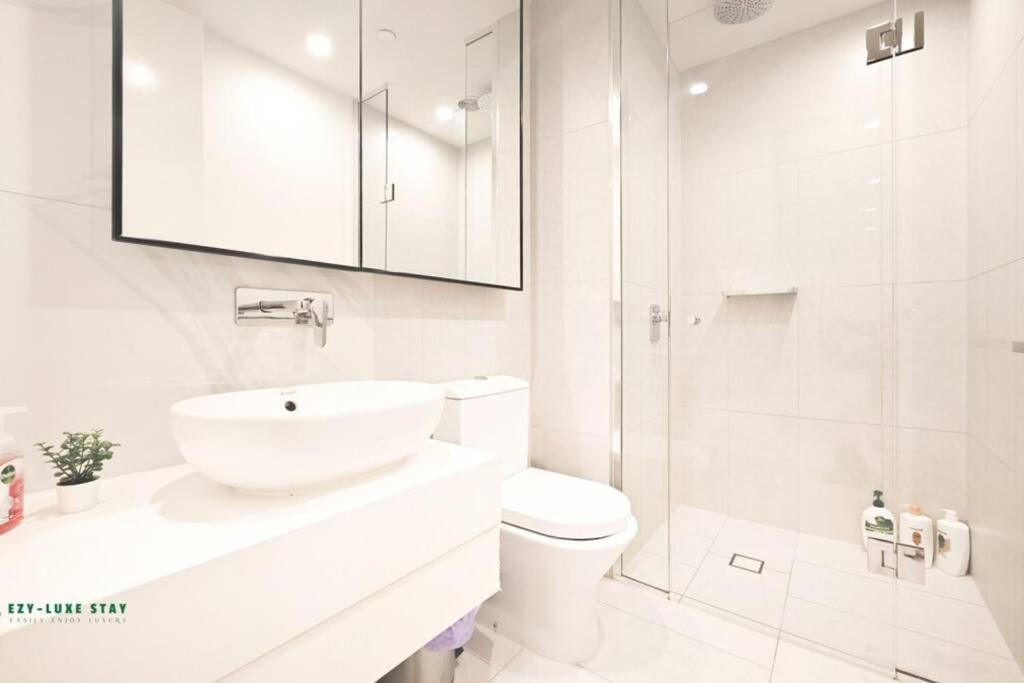Apartment Elegant In Park With Rooftop Infinity Pool On St Kilda Road, *