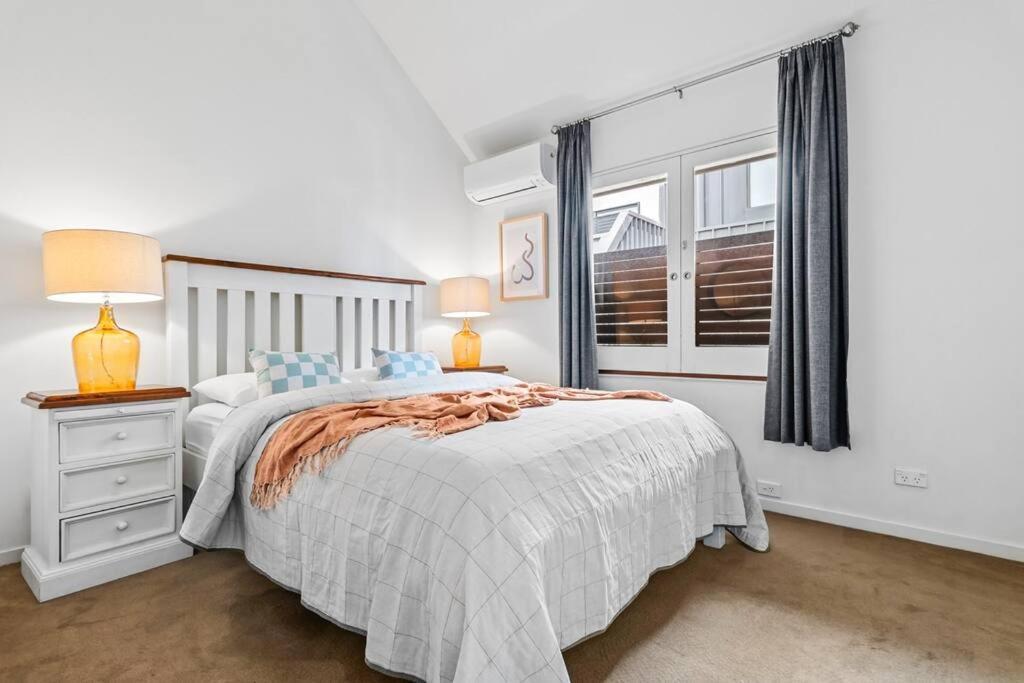 The Avenue The Place Terrific 4br 2bth Townhouse Melbourne