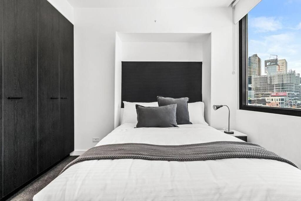 Inner 4 Level Luxury Townhouse & Lift 3br 3bth Holiday home Melbourne