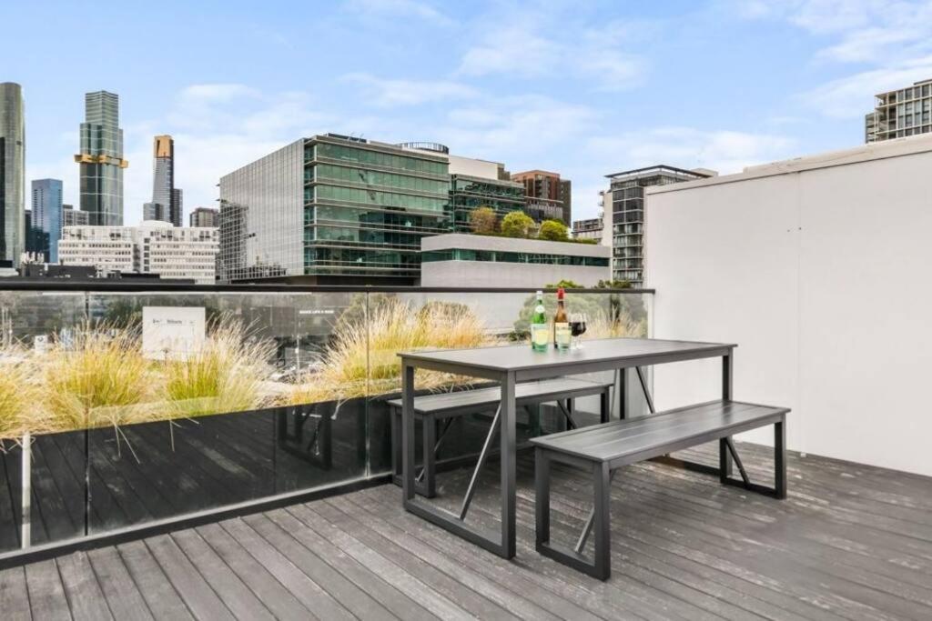Holiday home Inner 4 Level Luxury Townhouse & Lift 3br 3bth Melbourne