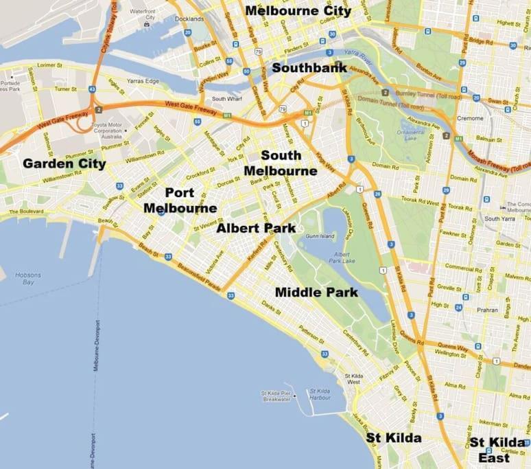 Inner 4 Level Luxury Townhouse & Lift 3br 3bth Holiday home Melbourne