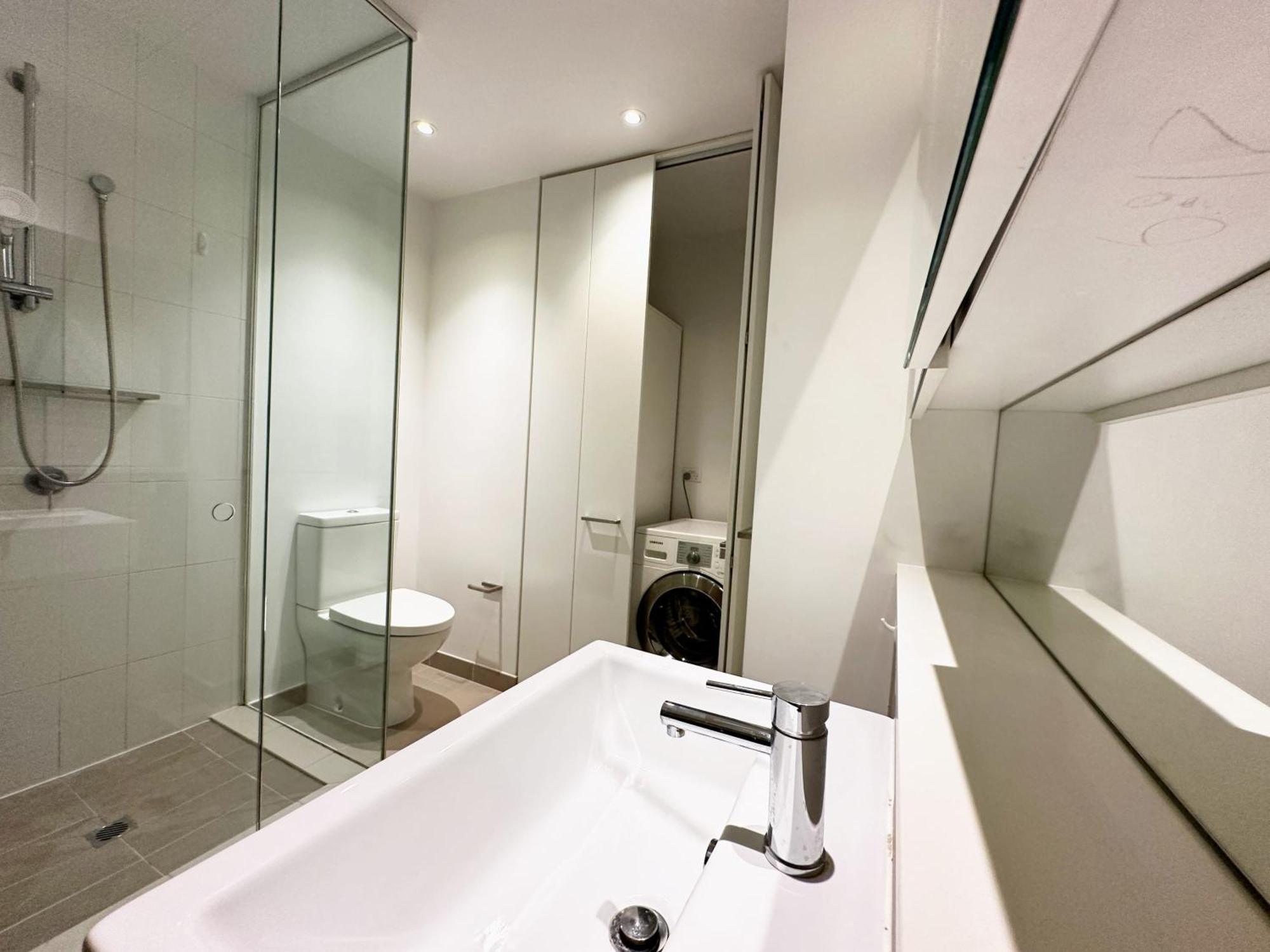 Modern 2br With A Stunning View Apartment