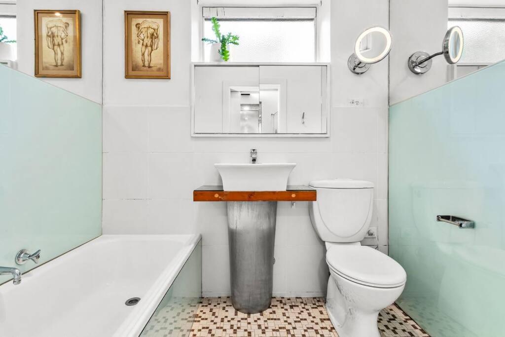 Sensational Stylish And So Very South Yarra 2br *