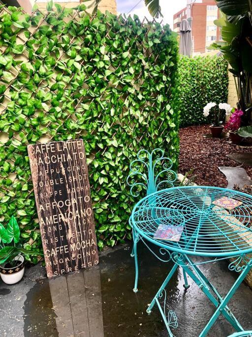 Stylish Courtyard Unit, In The Heart Of Sth Yarra Apartment