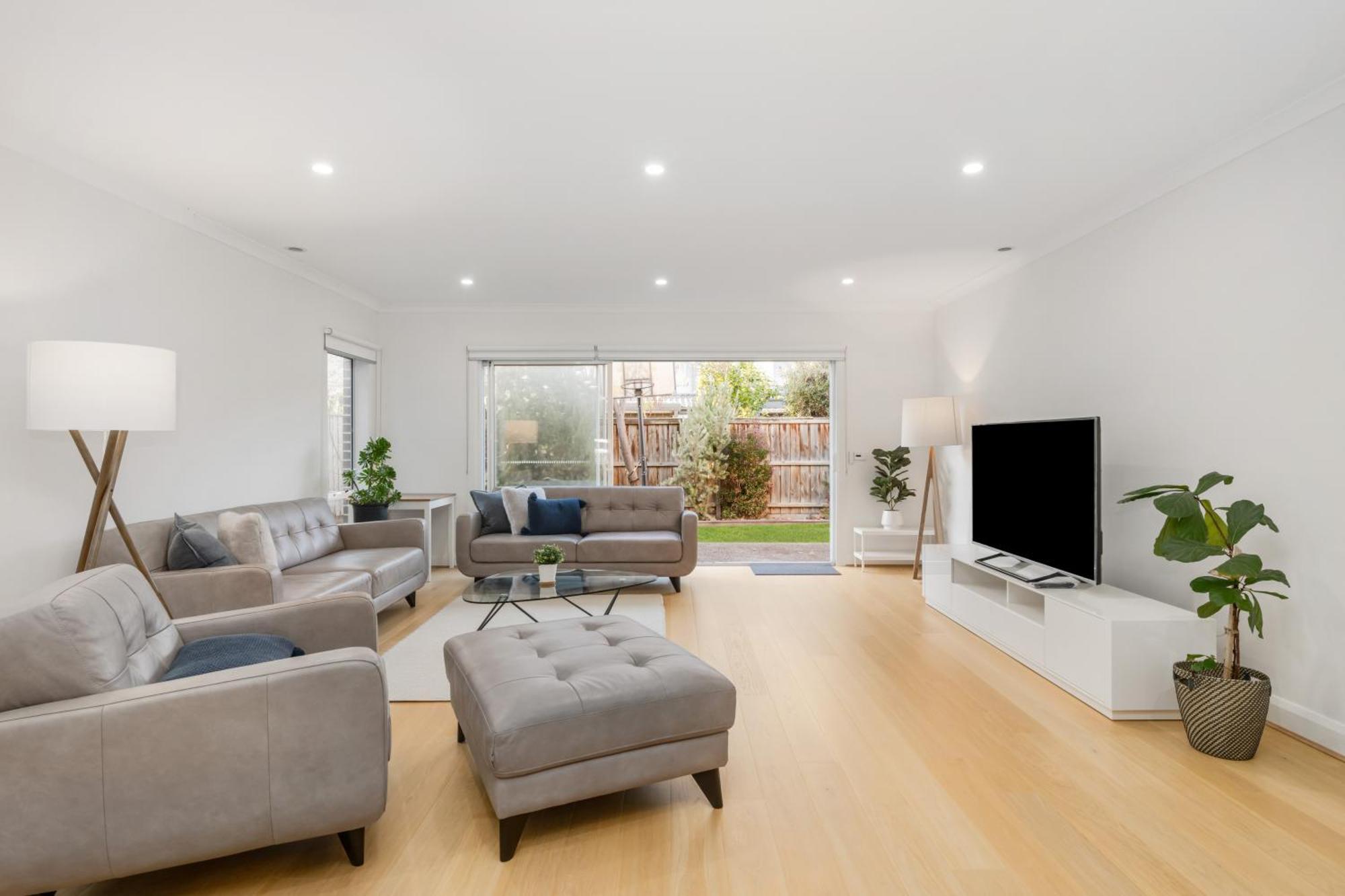 Newsom House - Stylish & Elegant With 4 King Beds Holiday home *