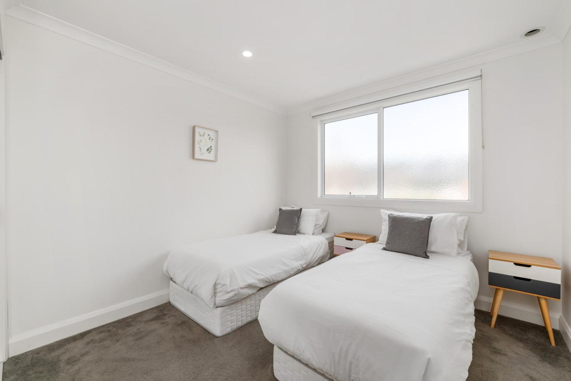 Holiday home Newsom House - Stylish & Elegant With 4 King Beds Melbourne