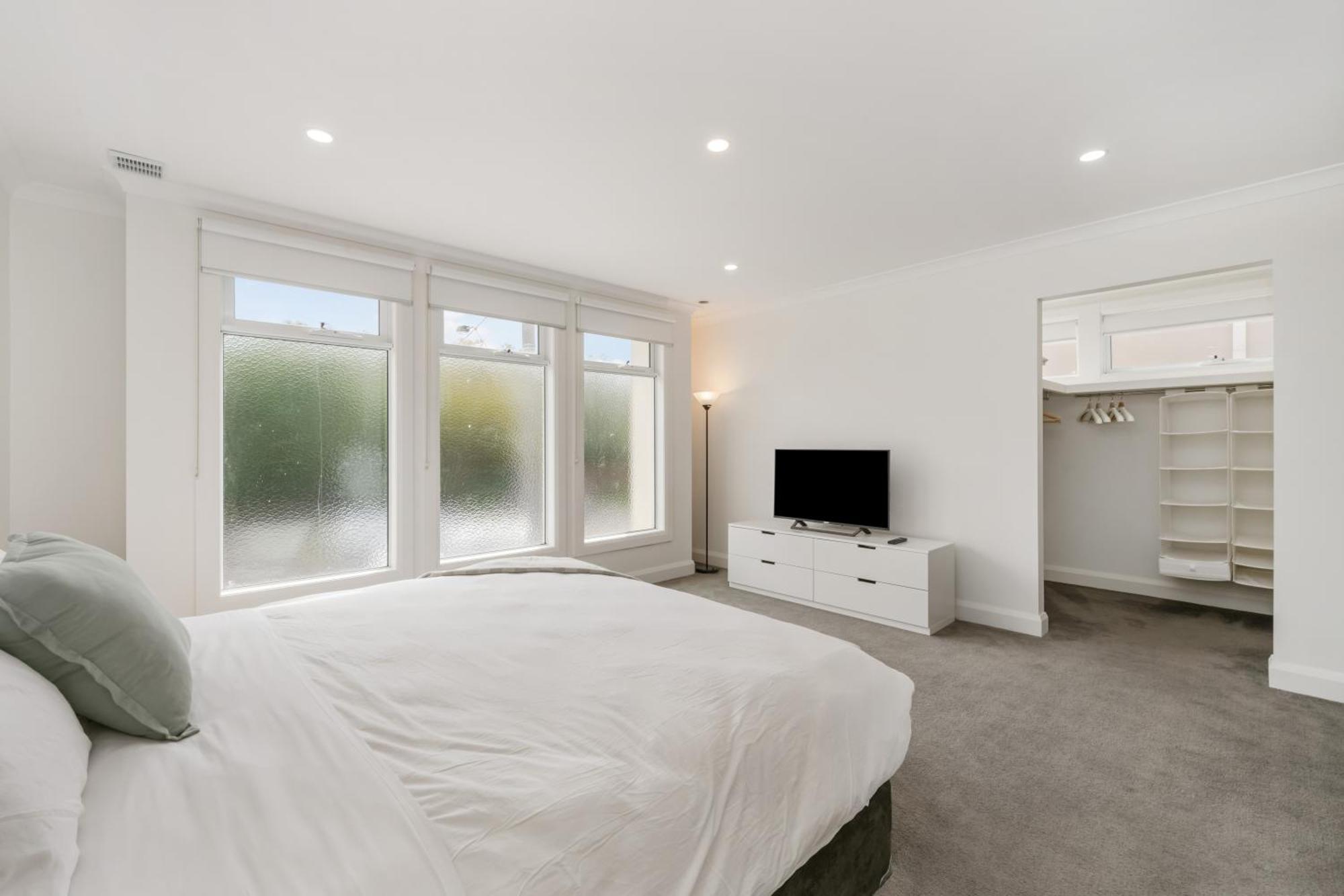 Holiday home Newsom House - Stylish & Elegant With 4 King Beds *