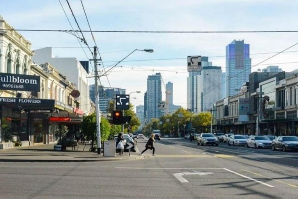 Brilliant Townhouse In Sensational Sth Melb Law Holiday home *