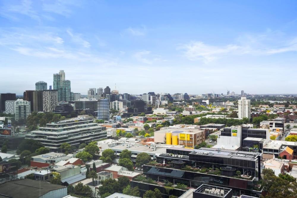 A Comfortable Awaits In Southbank * Melbourne