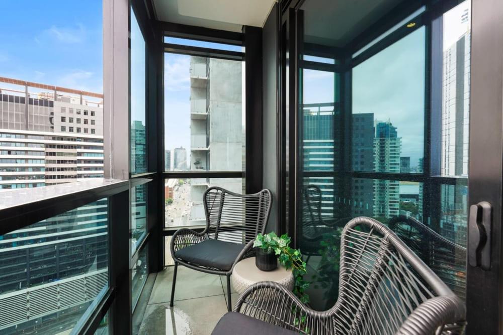 Apartment A Comfortable Awaits In Southbank