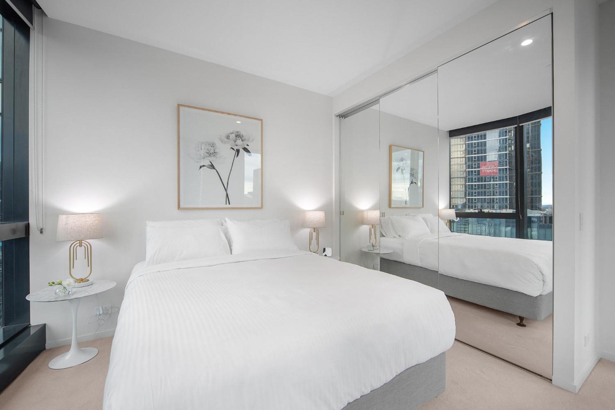 Apartment Sophisticated 2-bed With Striking Views Melbourne