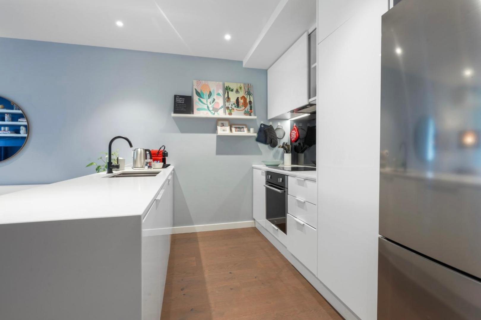 Gorgeous Flat In Brunswick East With Pool, Gym And Rooftop