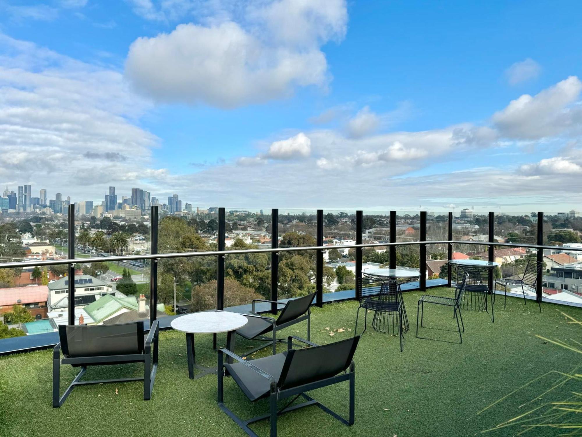 Gorgeous Flat In Brunswick East With Pool, Gym And Rooftop * Melbourne
