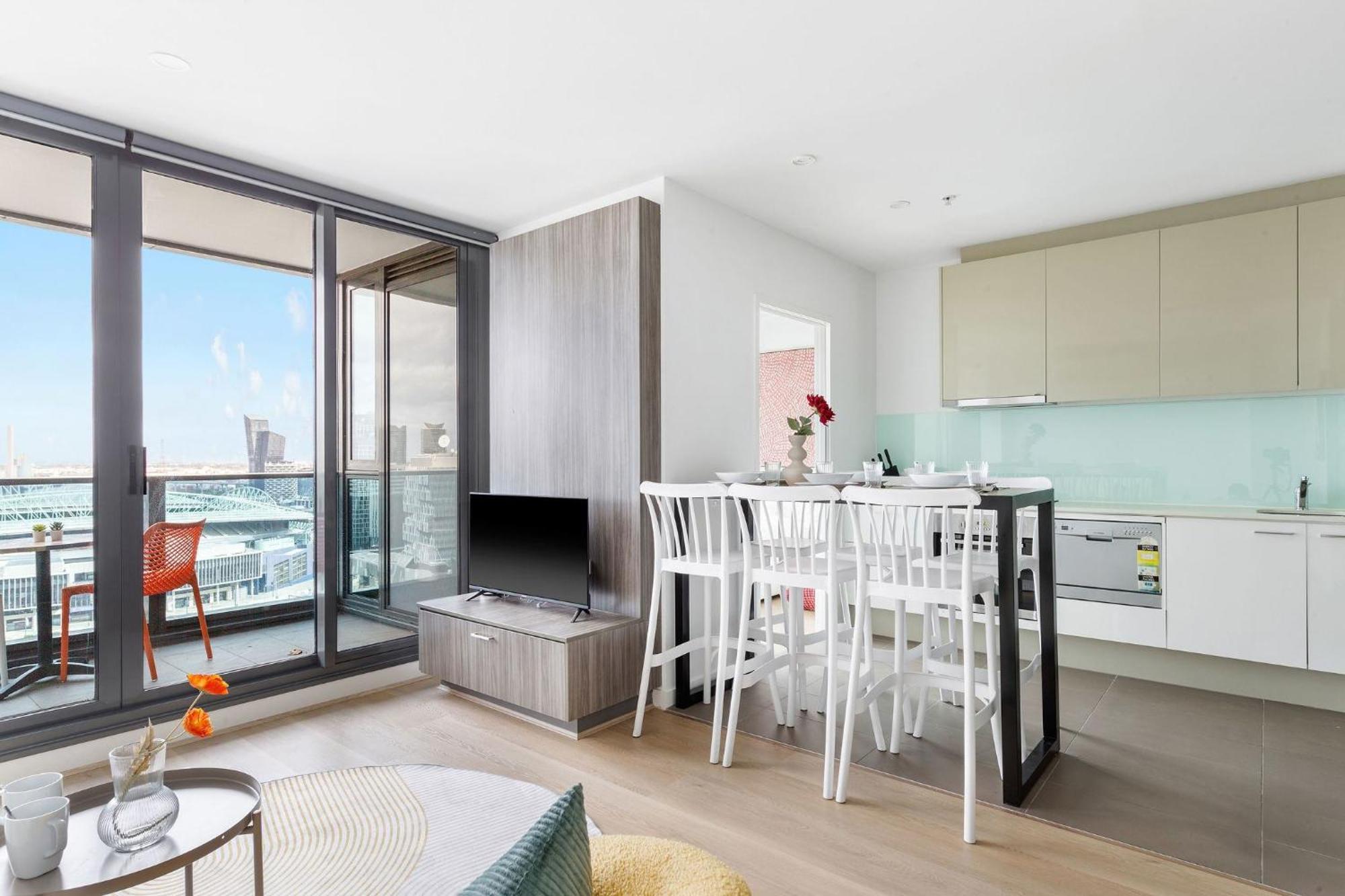 A 2br With Harbour Views And Free Parking Apartment *