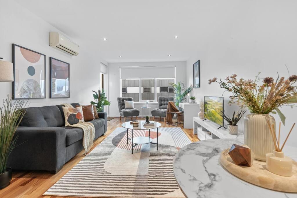 Apartment Hidden Gem At Caulfield Park *