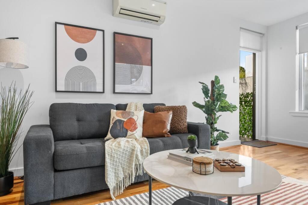 Apartment Hidden Gem At Caulfield Park