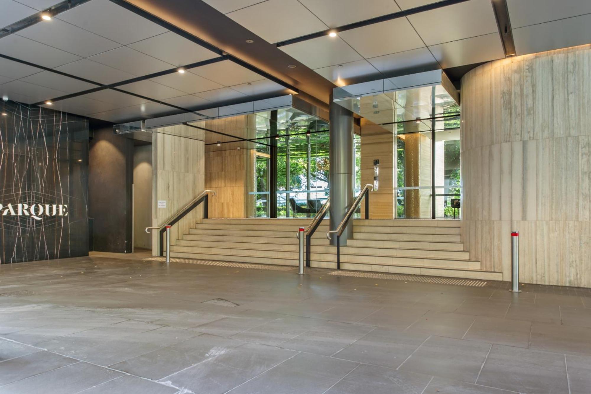 Chic 1-bed With Pool & Amenities In St Kilda Road * Melbourne