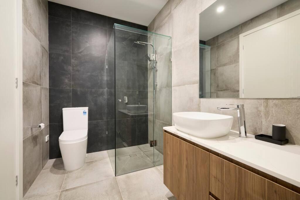Preston Lux House 5 Bed 5 Bath Holiday home Melbourne
