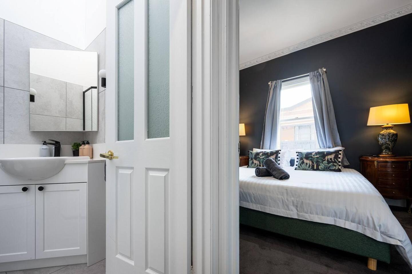 European Style With Private Rooftop Terrace * Melbourne