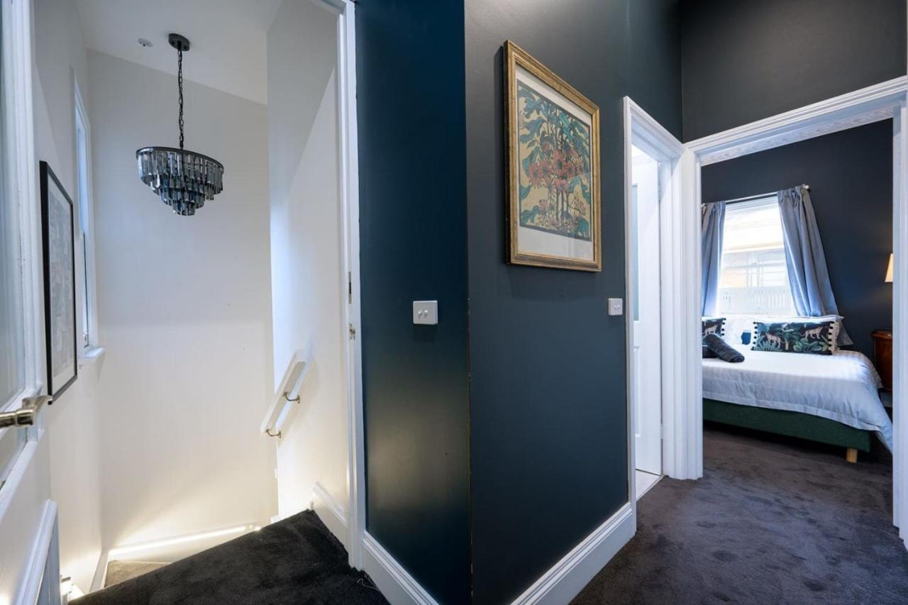 European Style With Private Rooftop Terrace Melbourne