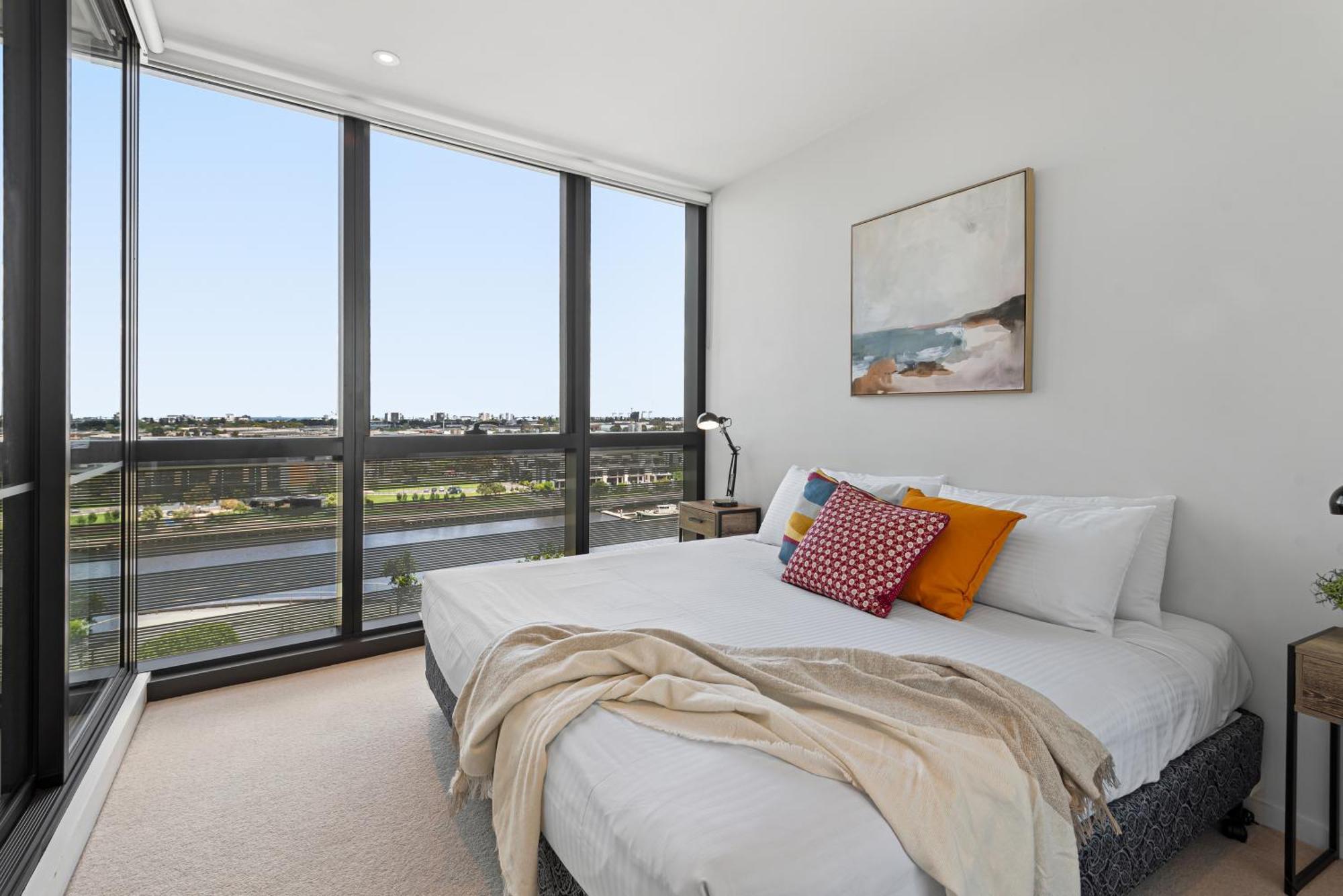Apartment Complete Host Collins St *