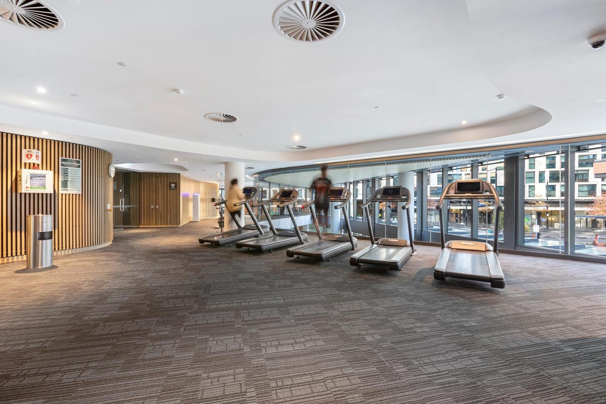 Apartment Complete Host Collins St Melbourne