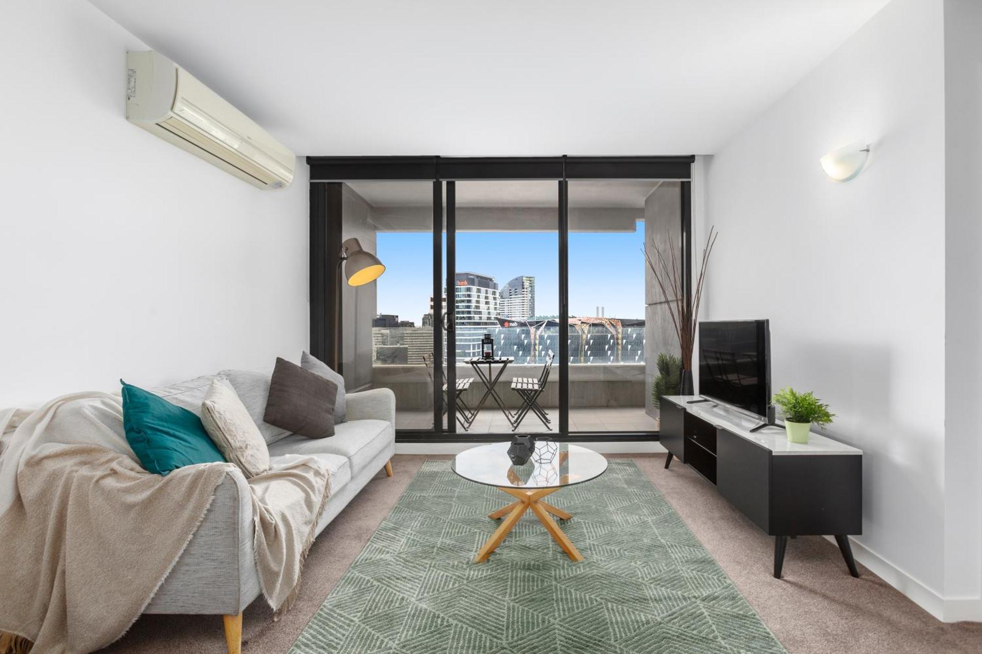 Apartment Complete Host Neo