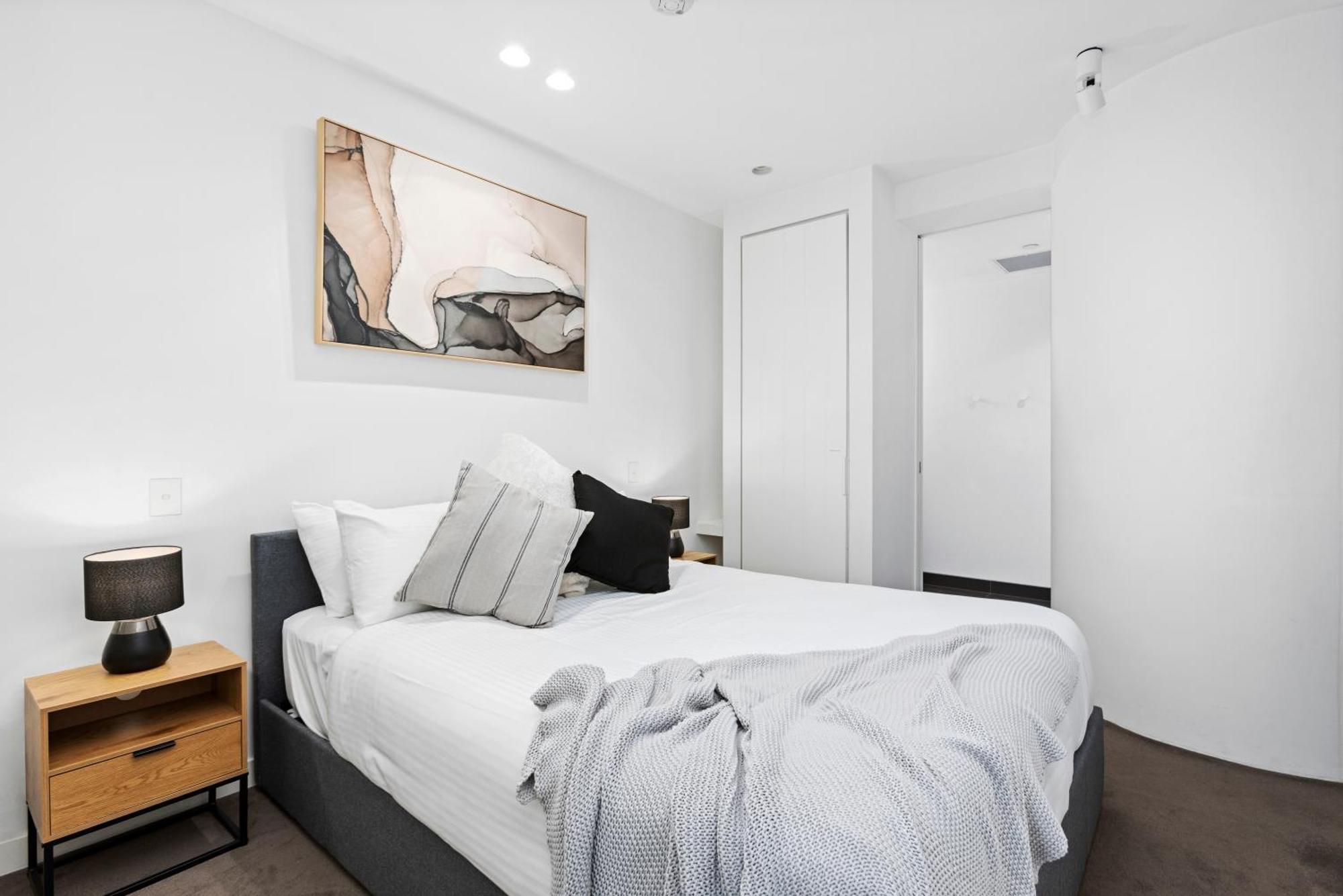 Complete Host Elm Apartment *