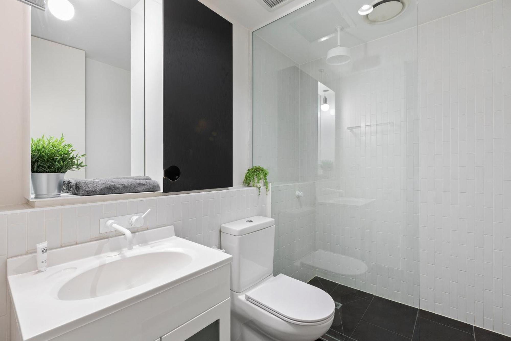 Complete Host Elm Apartment Melbourne