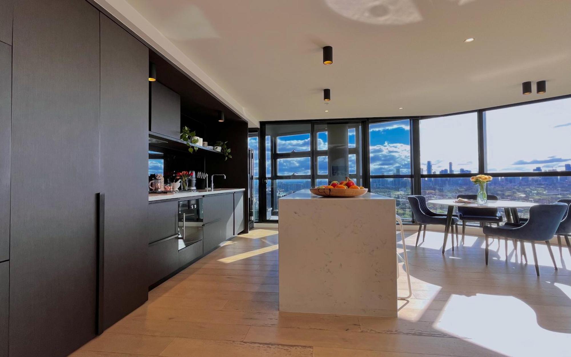 6 Star Panoramic Luxury South Yarra Apartment Melbourne
