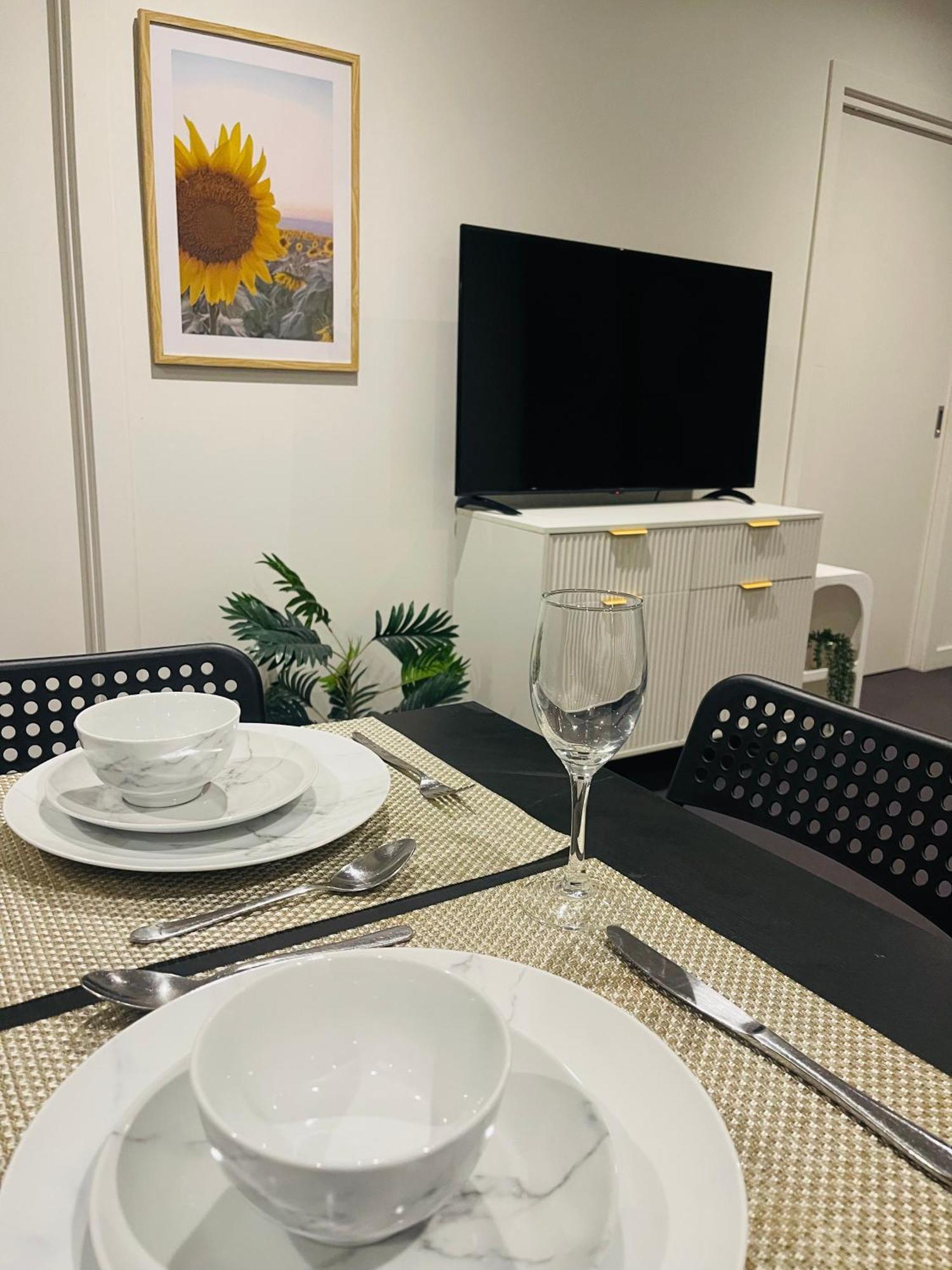 Southbank Hidden Gem Apartment *