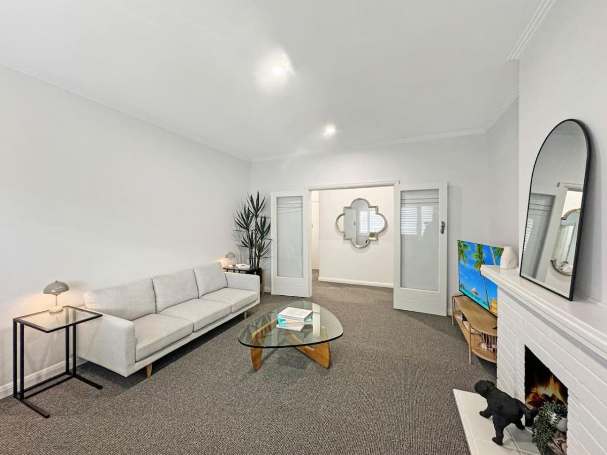 Apartment Luxurious Art Deco Abode Opposite Park *
