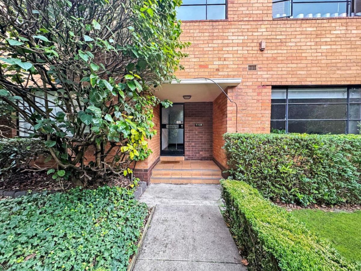 Apartment Luxurious Art Deco Abode Opposite Park Melbourne