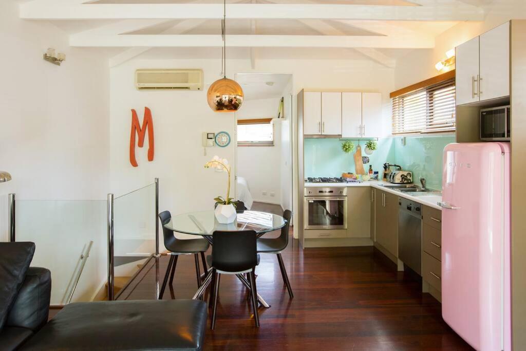 Carlton House In Little Italy Holiday home