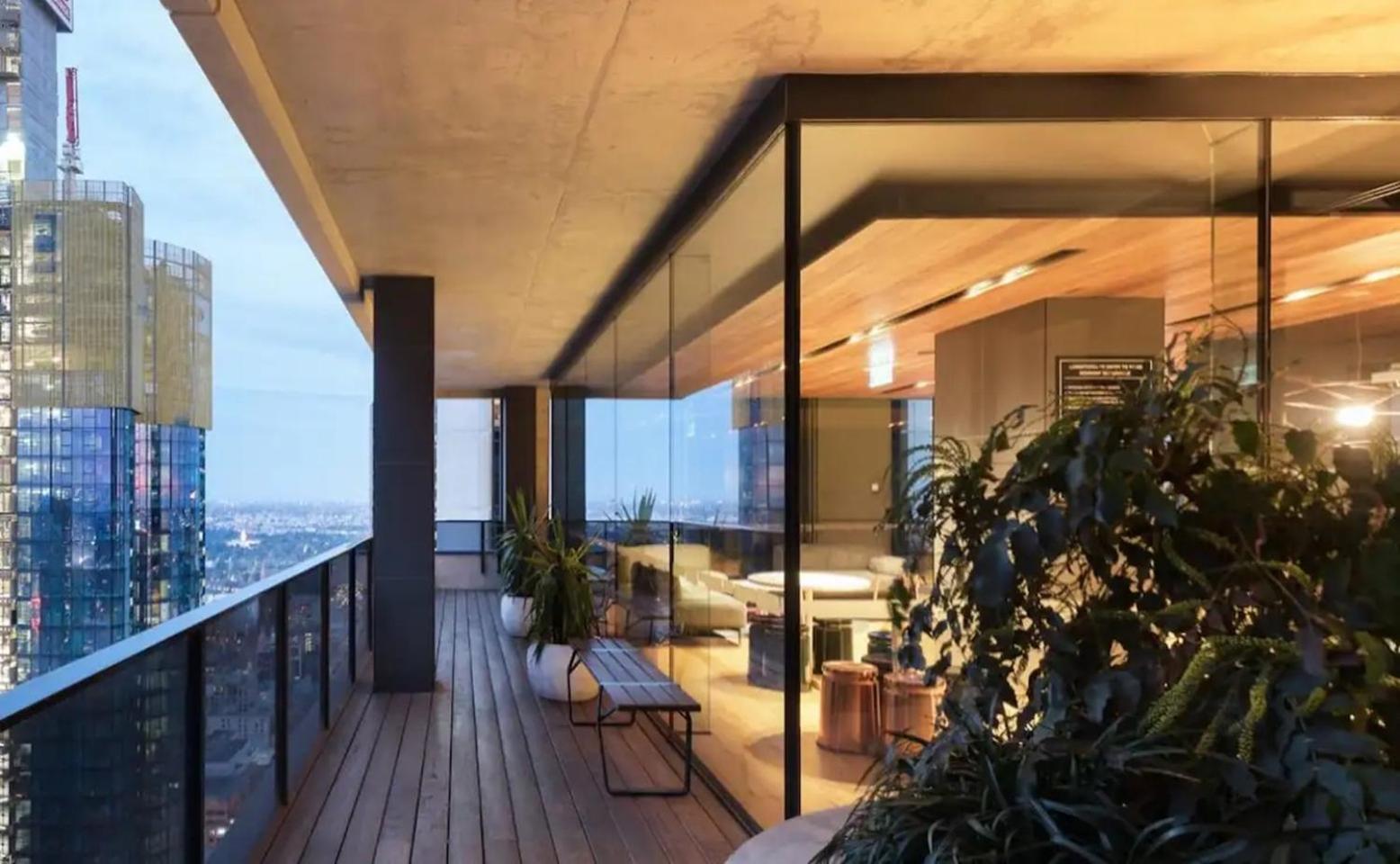 Simply By Ready Set Apartment Melbourne